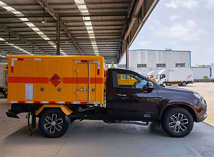 南涧爆破器材运输车
