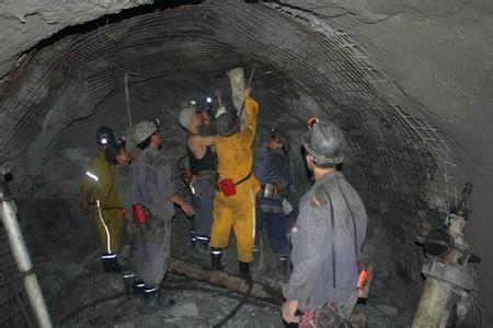 南涧工程爆破中的危险因素分析以及应对工程爆破危险的措施